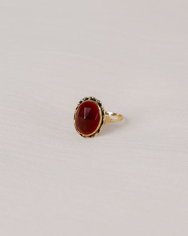 14K yellow gold and Carnelian ring