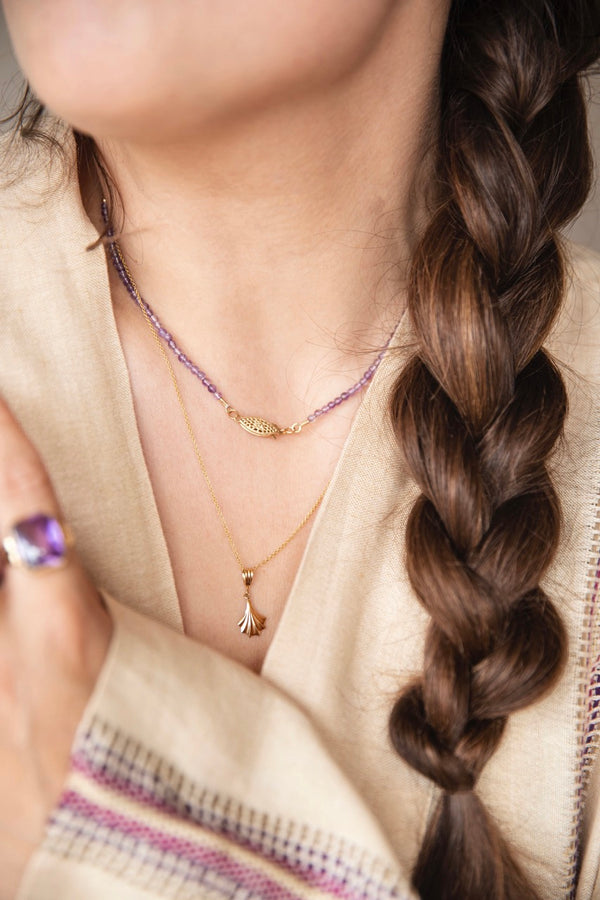 SOOTHING AMETHYST LEAF CLASP