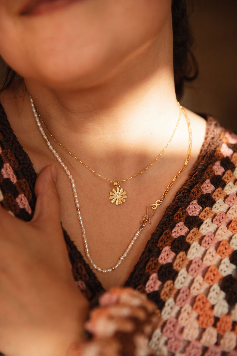 Dainty Daisy Necklace Charm