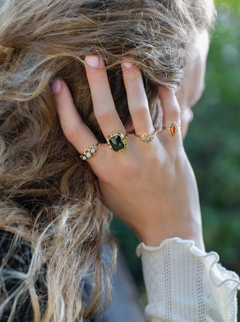 9K Gold and Diamond ring