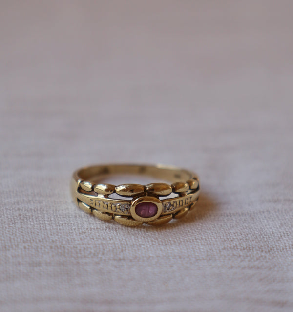 8k yellow gold triple band ring