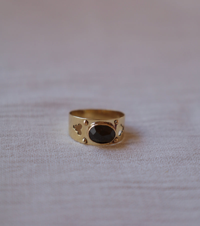 14k yellow gold garnet signet ring
