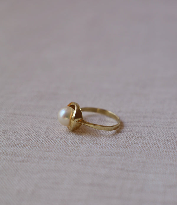 14K Golden Pearl Halo Ring