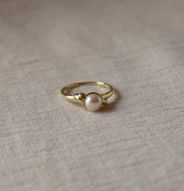 14K Clara pearl ring