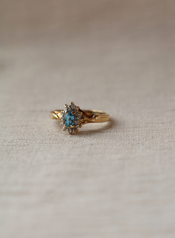 18K Celestia Ring