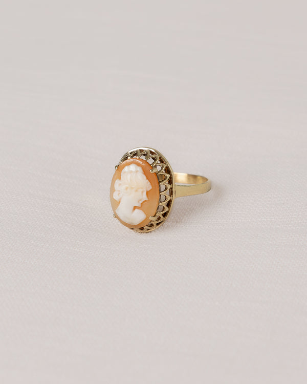8K yellow gold cameo ring
