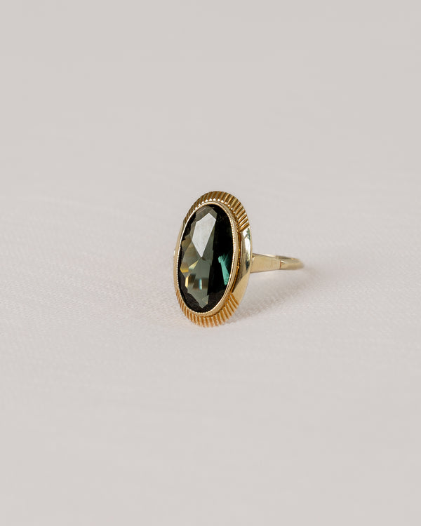14K yellow gold Oval Green ring