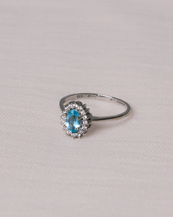 14K white gold and lightblue spinel ring