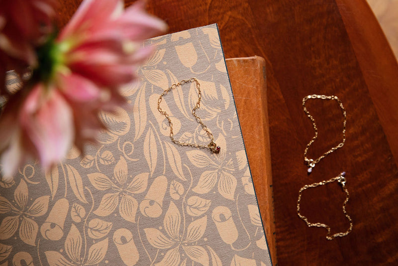 TREASURE BIRTHSTONE BRACELET