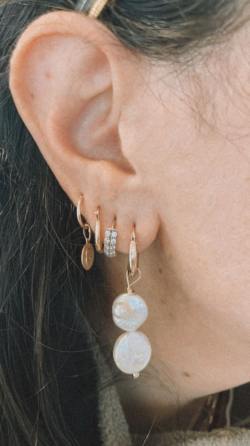 GOLD EARRING CHARM DOUBLE PEARL