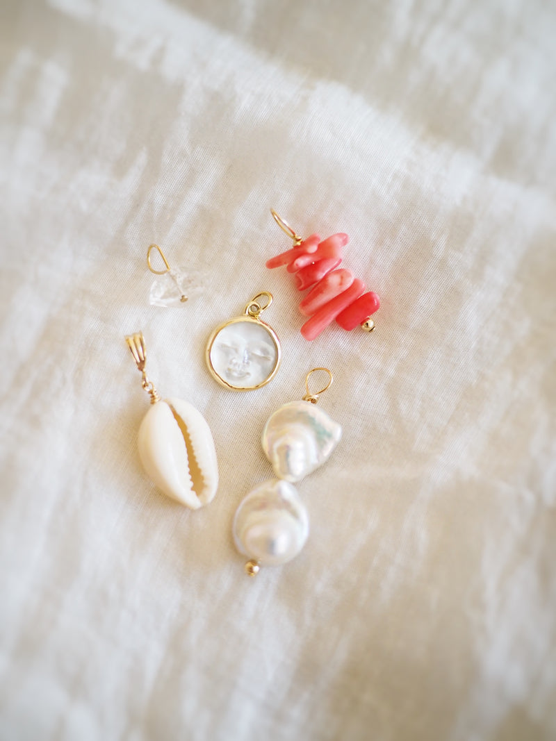 GOLD EARRING CHARM DOUBLE PEARL