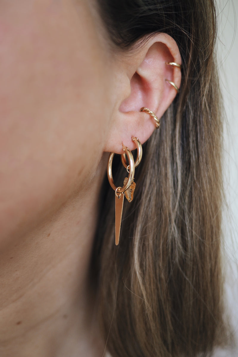 GOLD EARRING CHARM SPIKE